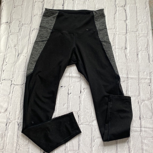 Forever 21 and Old Navy Active 2 pairs Medium joggers - Picture 2 of 12